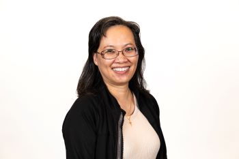 Headshot of Thuy-Tien Le